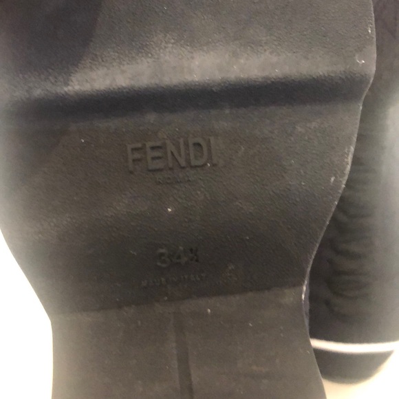 Black and white Fendy sock sneakers - Picture 5 of 8